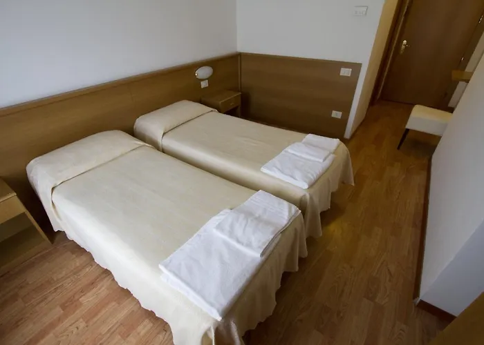 Bella Italia Sport Village База отдыха 4*