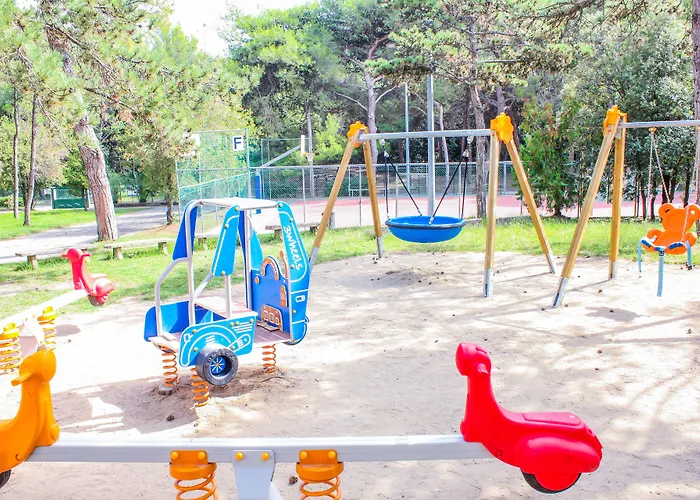 Bella Italia Sport Village База отдыха 4*