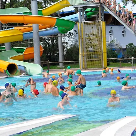 Bella Italia Sport Village 3*